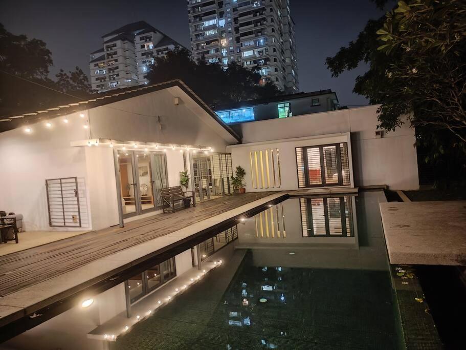 Secret Garden Pj Pool Villa Petaling Jaya Exterior foto