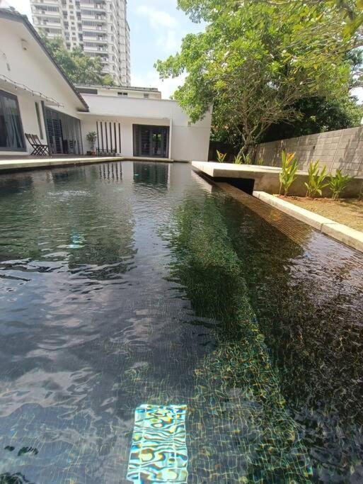 Secret Garden Pj Pool Villa Petaling Jaya Exterior foto