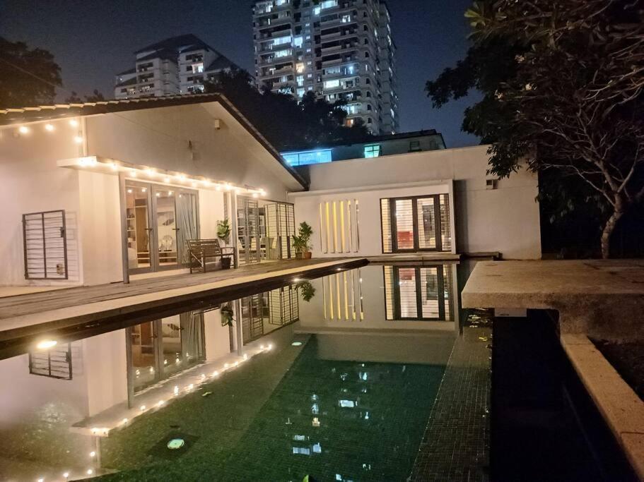 Secret Garden Pj Pool Villa Petaling Jaya Exterior foto